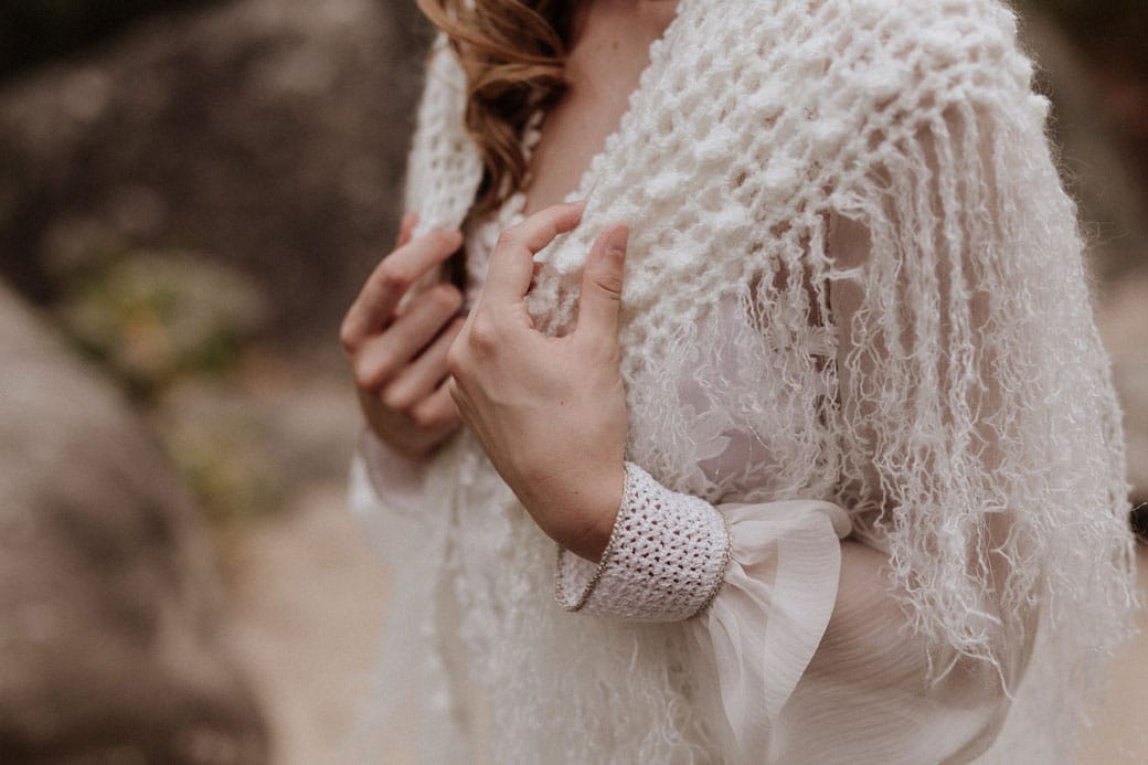 chale de mariee mariage folk boheme