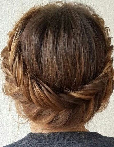 chignon mariee pour cheveux courts