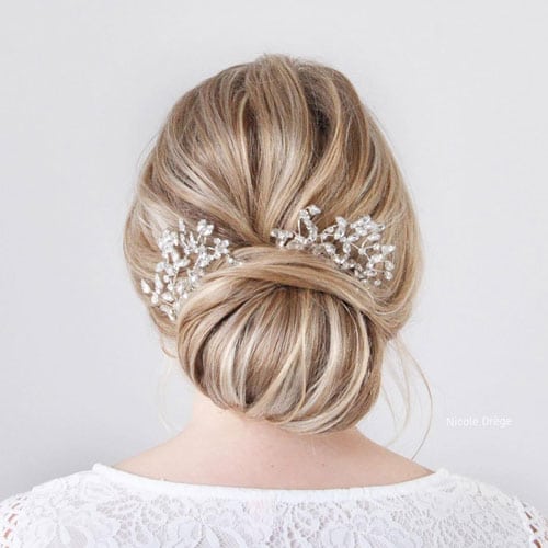 chignon de mariee avec peigne cheveux