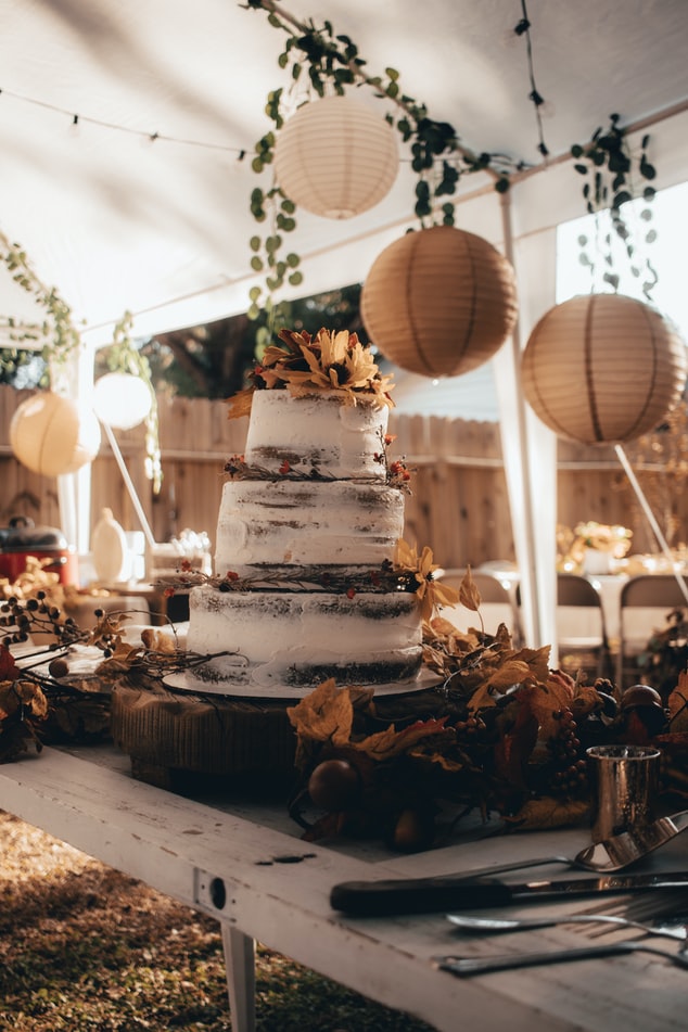 naked-cake-wedding