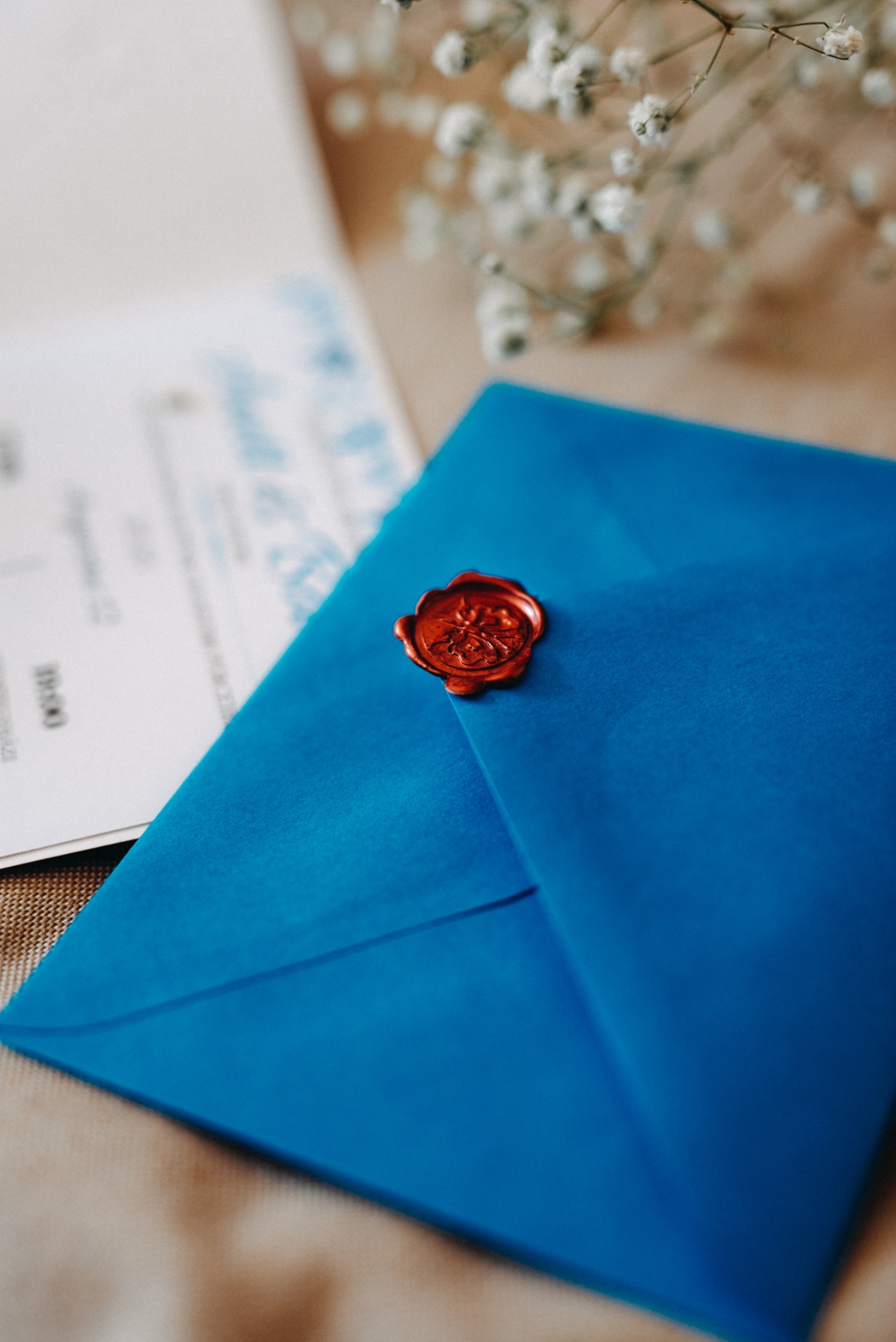 9 conseils pour créer des faire-parts de mariage personnalisés