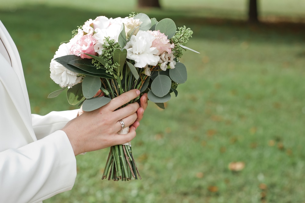 lancer bouquet mariée