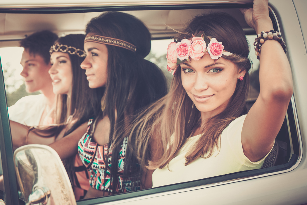 25 idées pour réussir à préparer l’enterrement de vie de jeune fille de votre meilleure amie, afin de lui faire plaisir et de vous éclater entre copines !