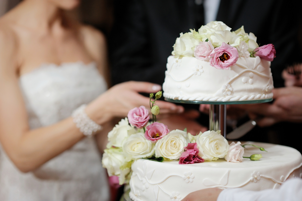 Wedding cake, pièce montée, macarons… Comment choisir son gâteau de mariage 