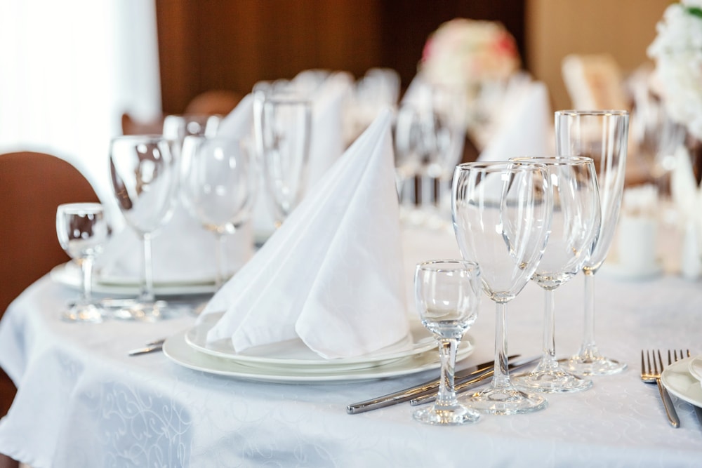 DIY  Comment faire un beau pliage de serviettes de mariage 