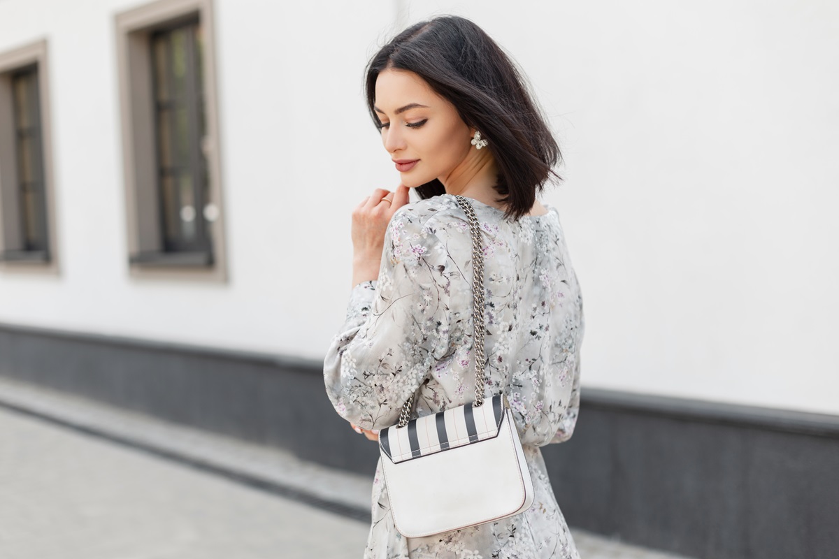 Quel sac à main porter avec sa tenue d'invitée de mariage