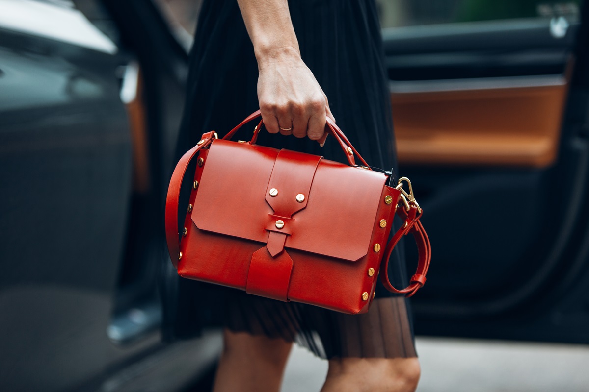 sac à main tenue d'invitée